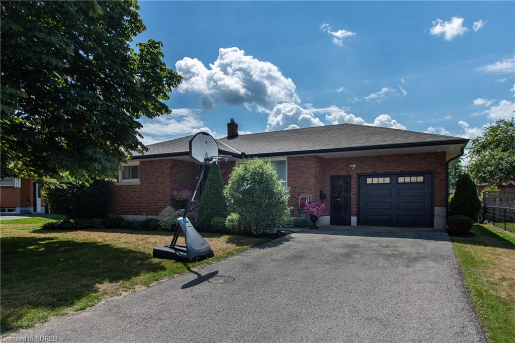158 HARRIS Street, Delhi, Ontario, Canada