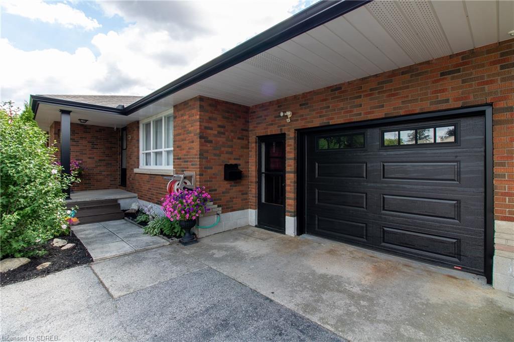 158 HARRIS Street, Delhi, Ontario, Canada