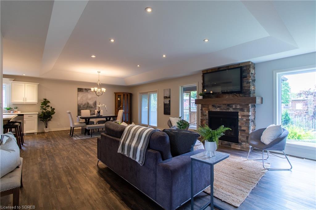 323 COURTLAND Street, Delhi, Ontario, Canada
