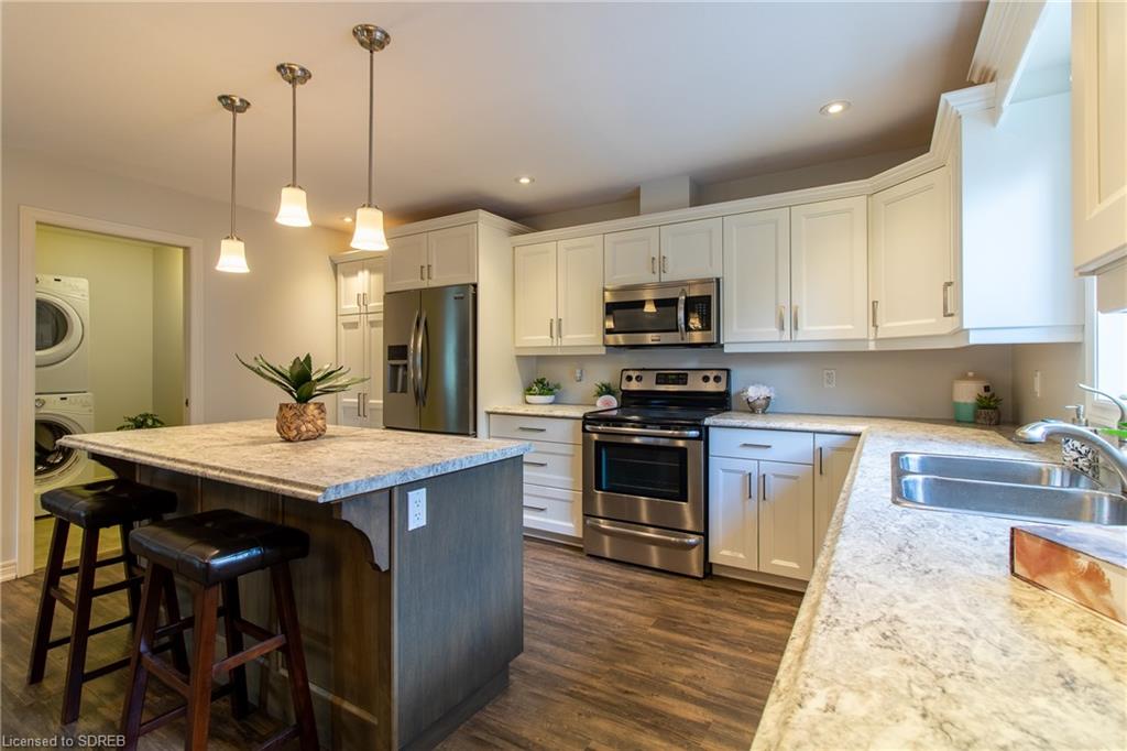 323 COURTLAND Street, Delhi, Ontario, Canada