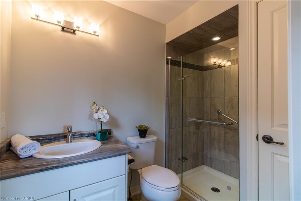 323 COURTLAND Street, Delhi, Ontario, Canada
