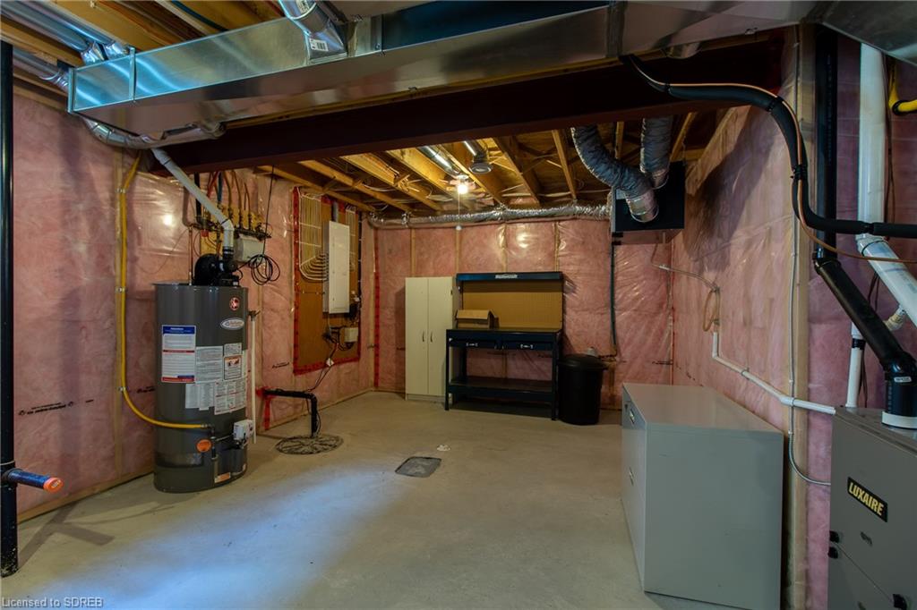 323 COURTLAND Street, Delhi, Ontario, Canada