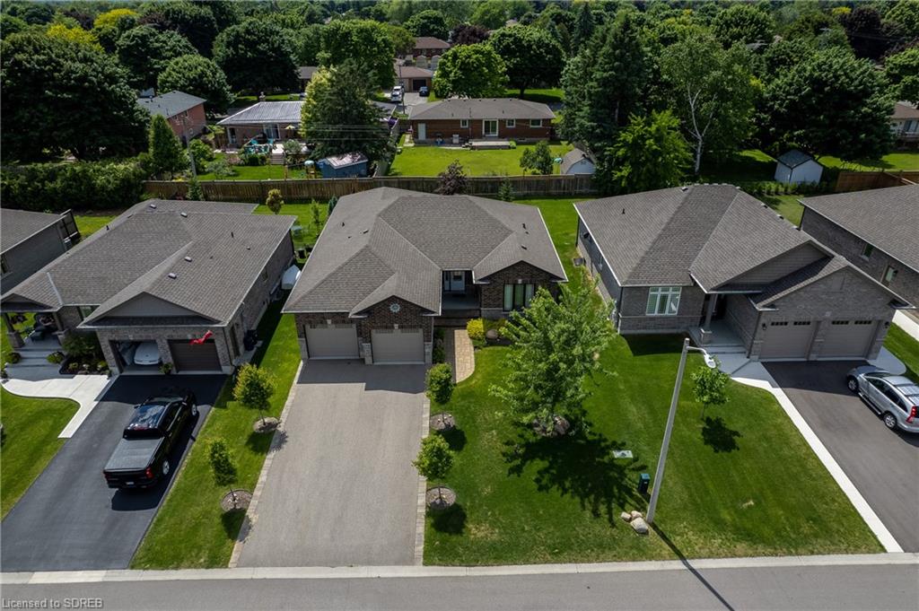 323 COURTLAND Street, Delhi, Ontario, Canada