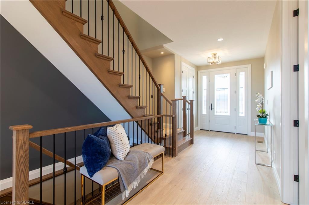 6 PURSEL Street, Waterford, Ontario, Canada