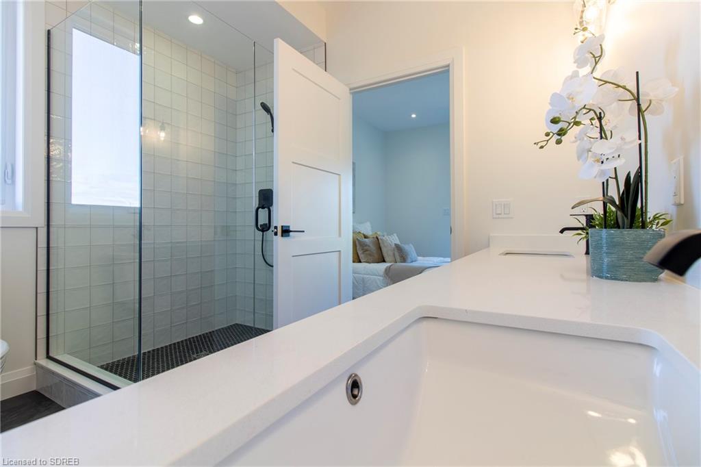 207 GIBBONS Street, Waterford, Ontario, Canada