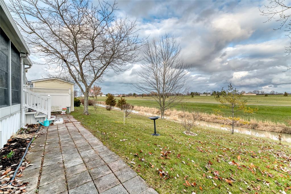 5700 BLACKWELL Sideroad Unit# 102, Sarnia Ontario, Canada