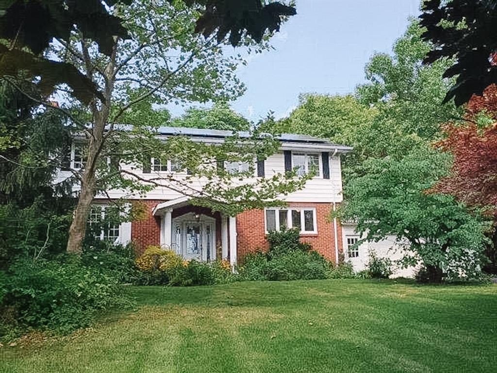 1020 EDGEWATER Court, Sarnia Ontario, Canada