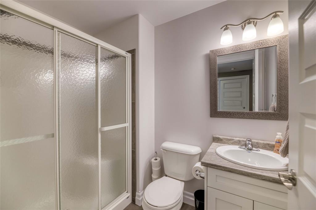 321 GRAHAM COUGHTRY Court, Sarnia Ontario, Canada