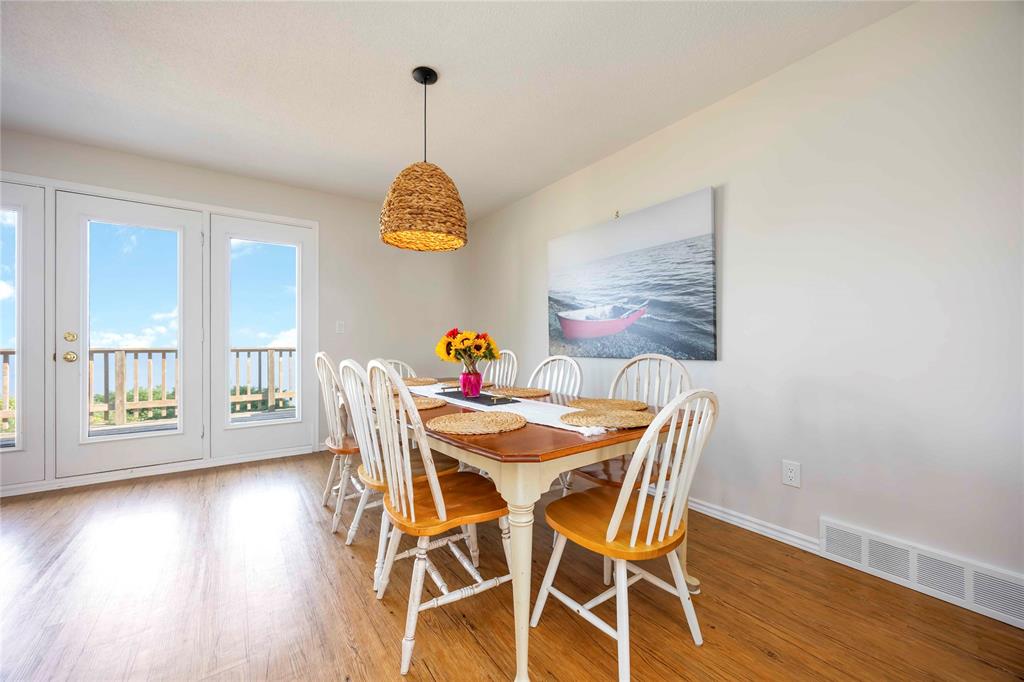 3554 QUEEN Street, Plympton-Wyoming, Ontario, Canada photo 13