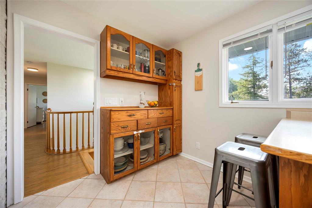 3554 QUEEN Street, Plympton-Wyoming, Ontario, Canada photo 17