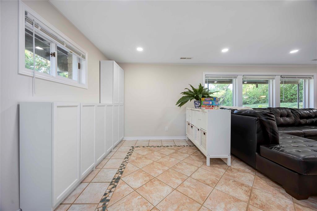 3554 QUEEN Street, Plympton-Wyoming, Ontario, Canada photo 27