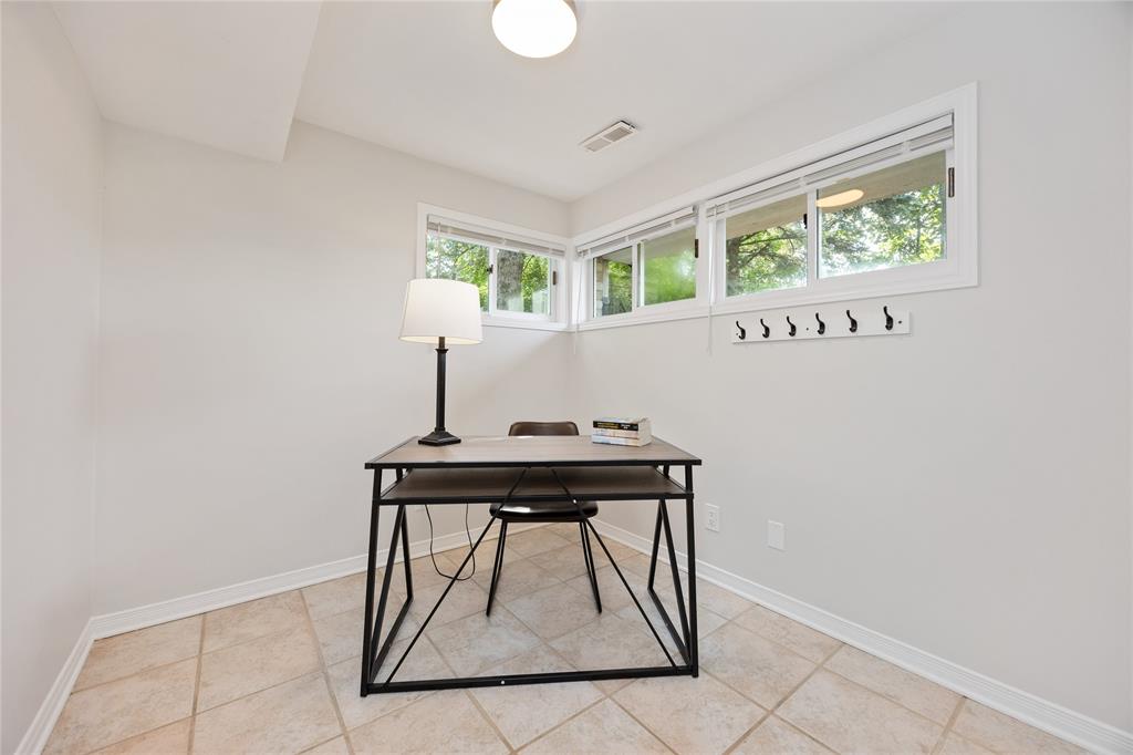 3554 QUEEN Street, Plympton-Wyoming, Ontario, Canada photo 30