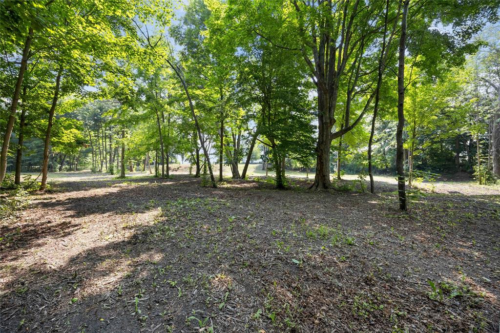 6851 FLEMING Street, Plympton-Wyoming, Ontario, Canada photo 9