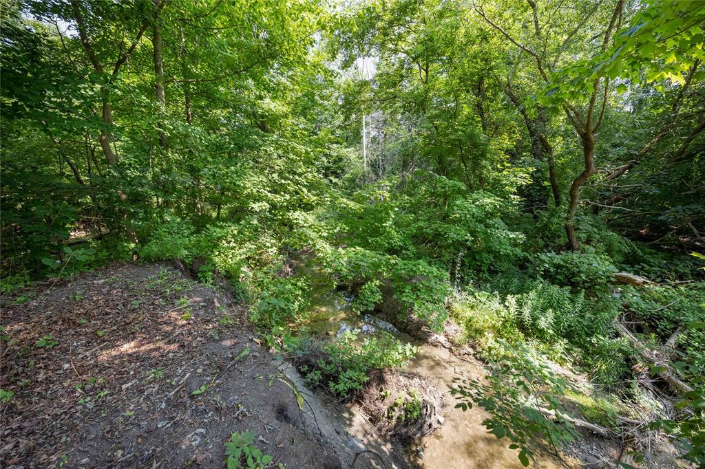 6851 FLEMING Street, Plympton-Wyoming, Ontario, Canada photo 13