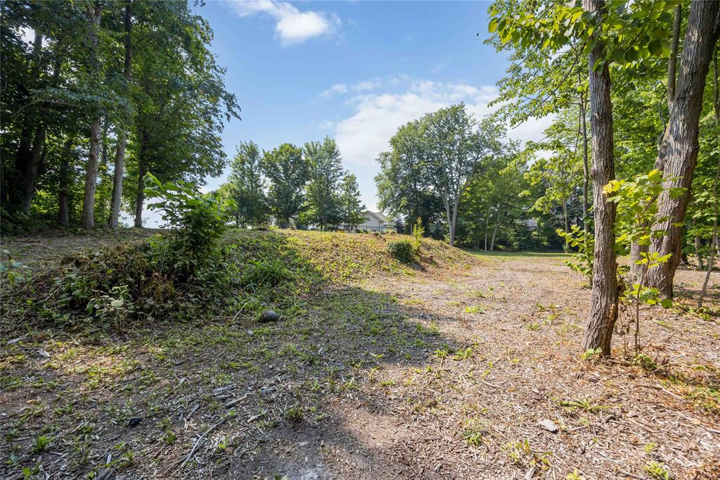 6851 FLEMING Street, Plympton-Wyoming, Ontario, Canada photo 16