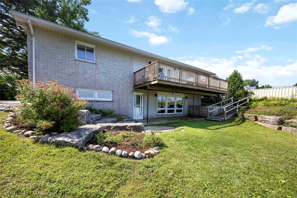 3554 QUEEN Street, Plympton-Wyoming, Ontario, Canada photo 9