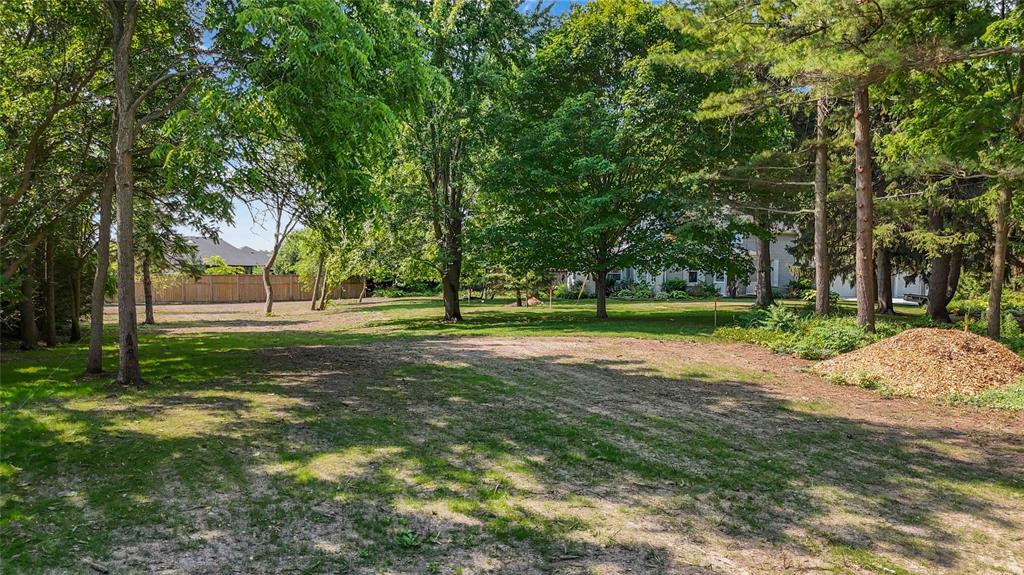 3571 QUEEN Street, Plympton-Wyoming, Ontario, Canada photo 3