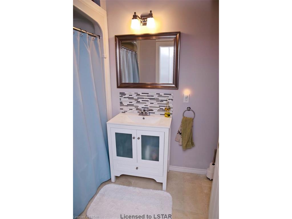 471 TALBOT Street, St. Thomas, Ontario, Canada photo 16