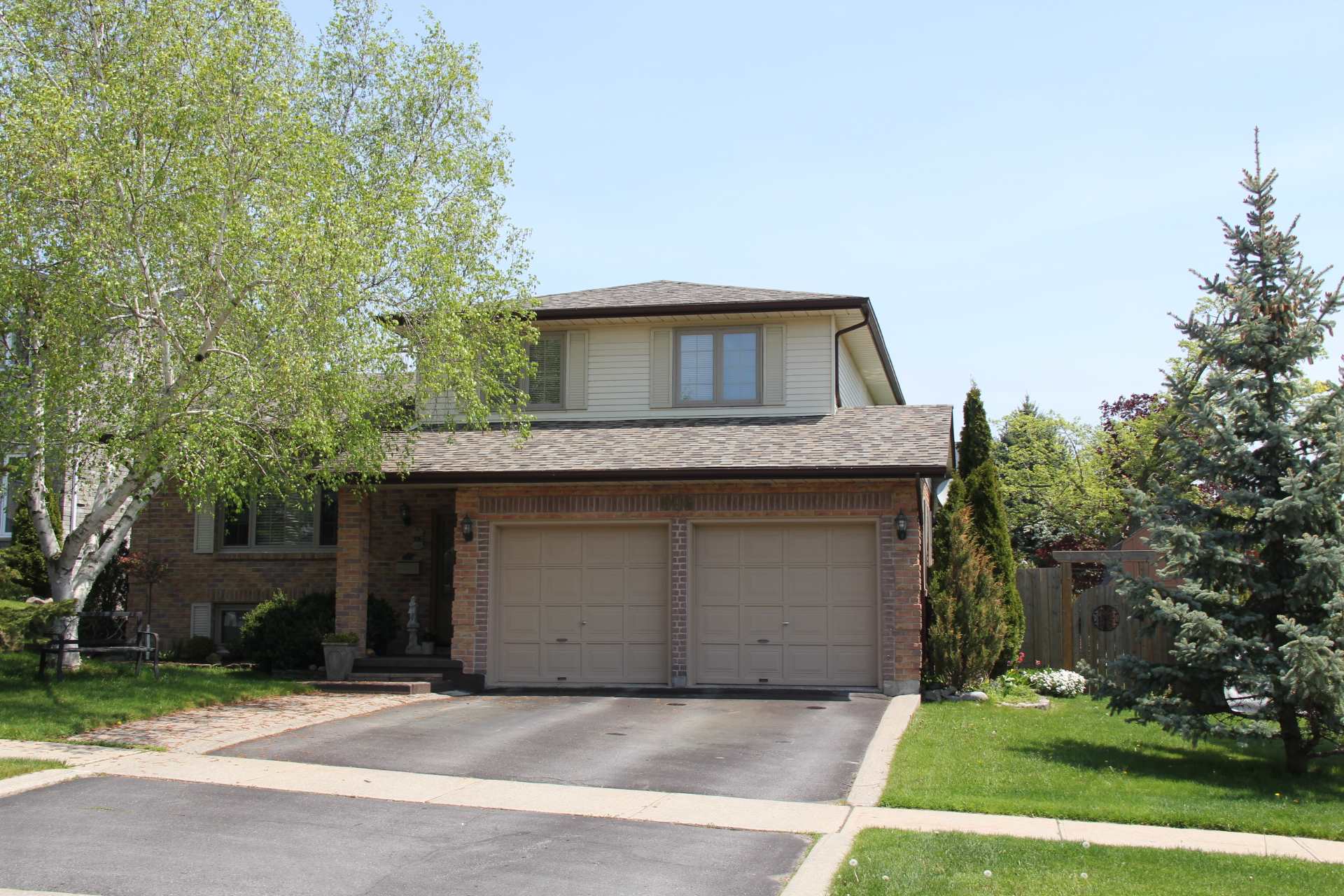 996 Ryan Court, Kingston Ontario, Canada