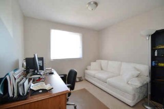 1062 HICKORYWOOD CRES, Kingston Ontario, Canada