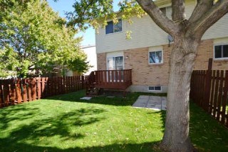 1062 HICKORYWOOD CRES, Kingston Ontario, Canada