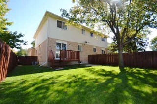 1062 HICKORYWOOD CRES, Kingston Ontario, Canada