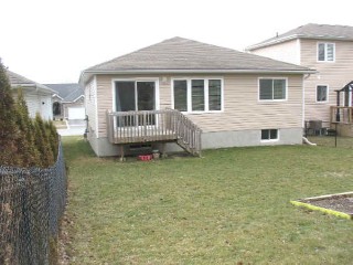 674 MELROSE ST, Kingston Ontario, Canada