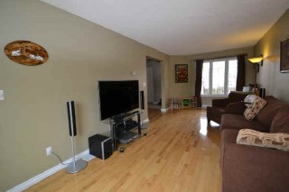 1321 FISHER CRES, Kingston Ontario, Canada