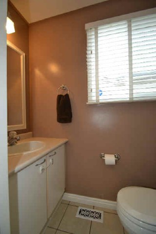 1321 FISHER CRES, Kingston Ontario, Canada