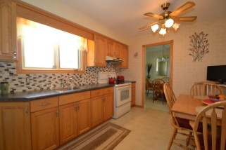 730 LAIDLAW CRES, Kingston Ontario, Canada