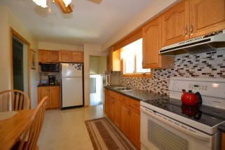 730 LAIDLAW CRES, Kingston Ontario, Canada