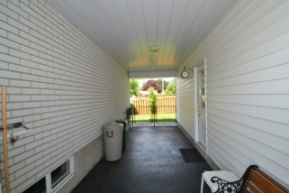 730 LAIDLAW CRES, Kingston Ontario, Canada