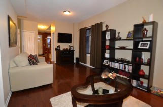 443 MAUREEN ST, Kingston Ontario, Canada