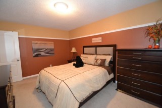 443 MAUREEN ST, Kingston Ontario, Canada
