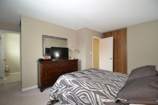 1058 REDWOOD CRES, Kingston Ontario, Canada