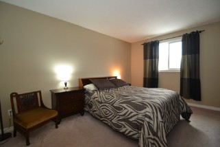 1058 REDWOOD CRES, Kingston Ontario, Canada