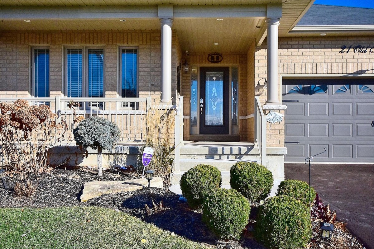 21 Old Trafford Dr, Hastings Ontario, Canada