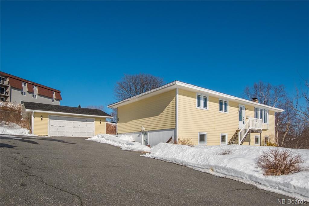 36 Lomond Court, Saint John New Brunswick, Canada
