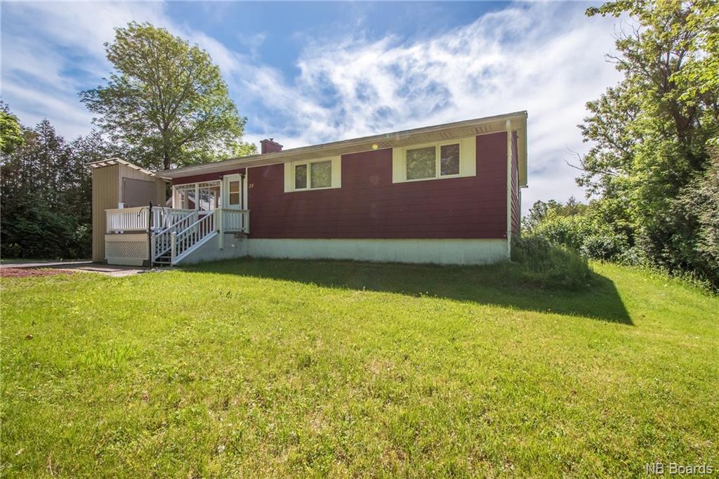 25 Woodside, Saint John New Brunswick, Canada