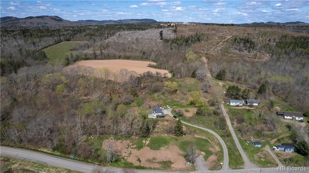 6656 Route 102, Oak Point, New Brunswick, Canada