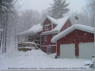 135 Stephenson Road 2  East, Port Sydney Ontario, Canada