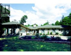 2081 Muskoka 10* Rd, Port Sydney Ontario, Canada