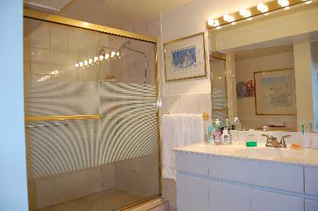 19 Moon Valley Dr, Toronto, Ontario, Canada photo 6