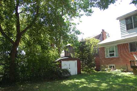 25 Meadowcrest Rd, Toronto, Ontario, Canada photo 4