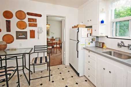 35 Glenellen Dr E, Toronto, Ontario, Canada photo 4