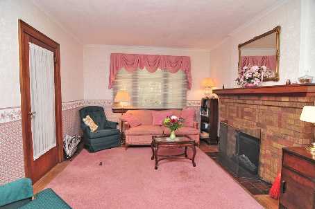 48 Lessard Ave, Toronto, Ontario, Canada photo 2