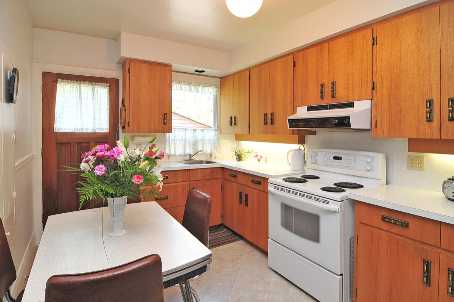 48 Lessard Ave, Toronto, Ontario, Canada photo 6