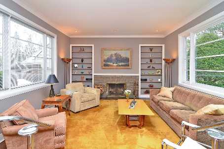 19 Lambeth Cres, Toronto, Ontario, Canada photo 2