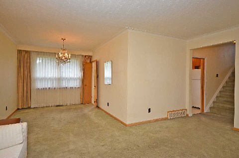 12 Kingscross Sq, Toronto, Ontario, Canada photo 4