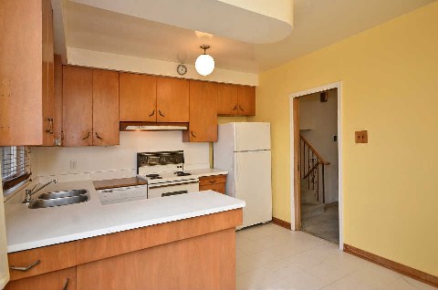 12 Kingscross Sq, Toronto, Ontario, Canada photo 6